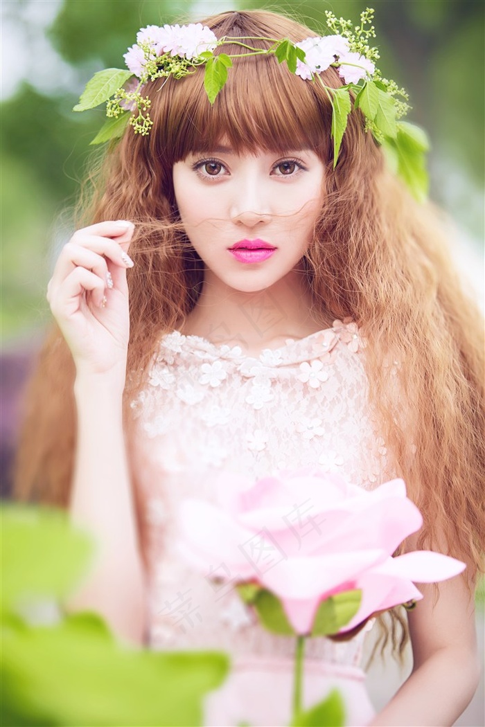 羞辱打开双腿h调教女仆h视频